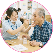 緩和ケア〜穏やかにご自宅で過ごせるように、痛みの緩和やその他症状に対するケア